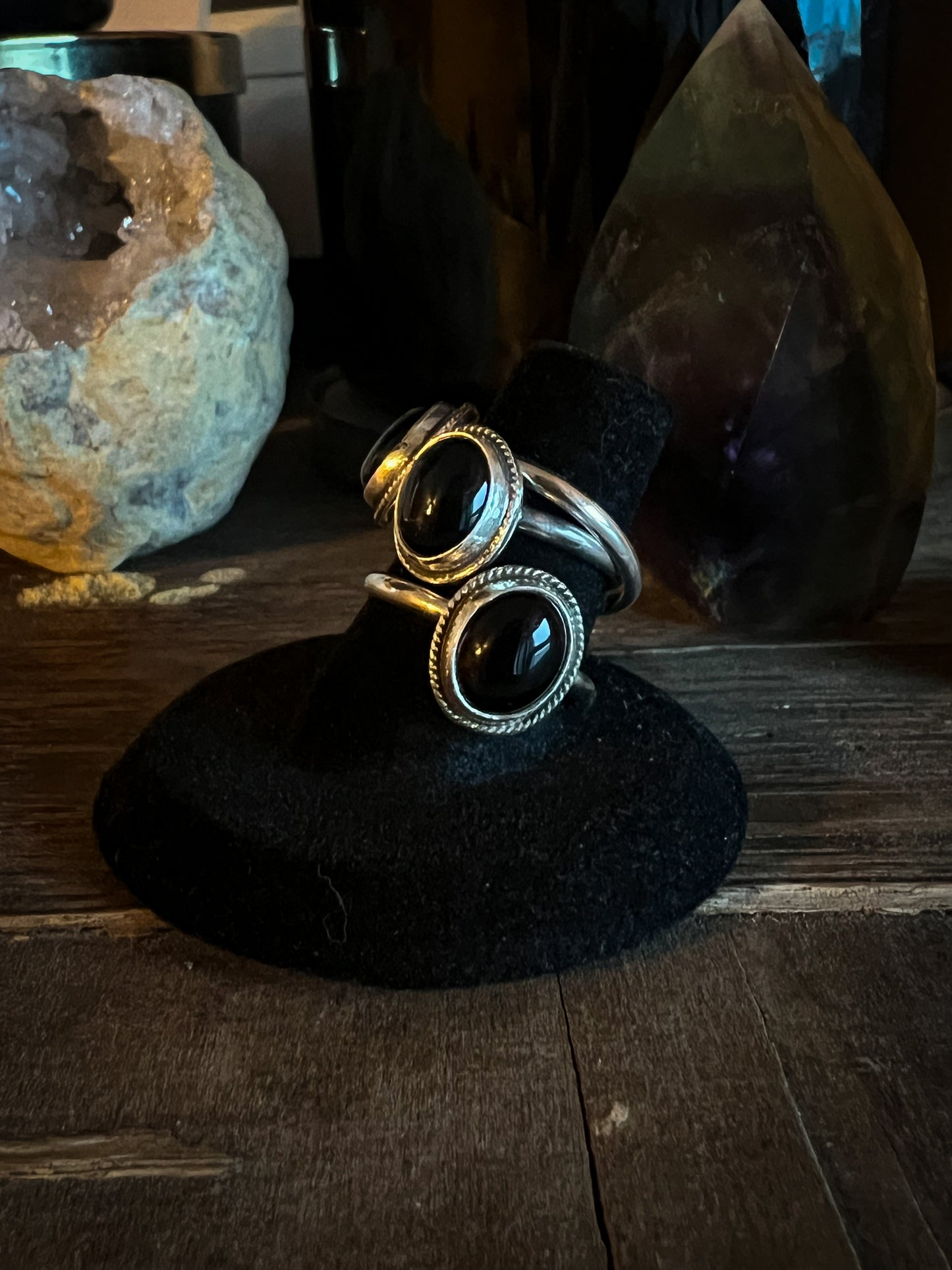 Oval black onyx ring