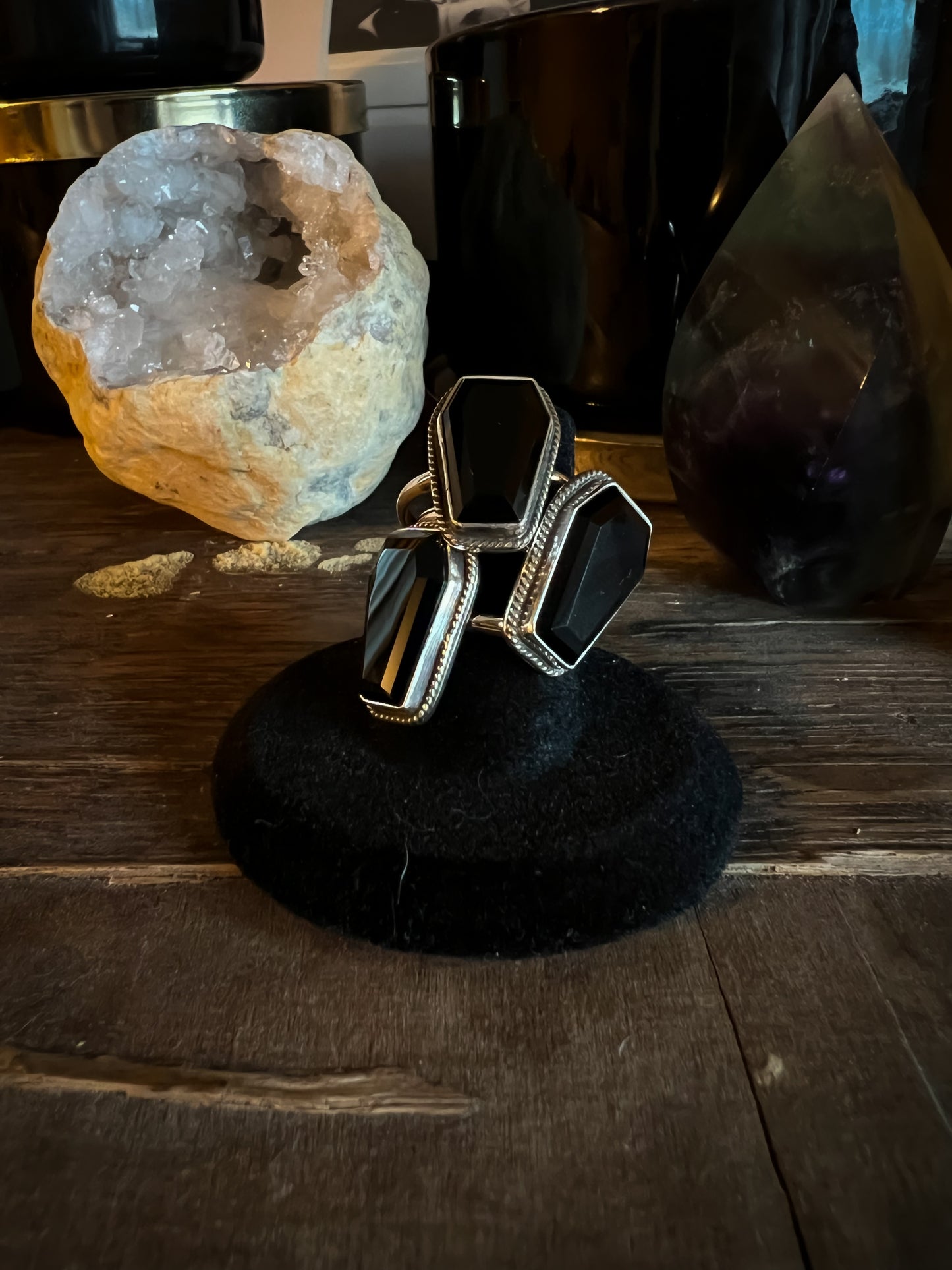 Black onyx coffin