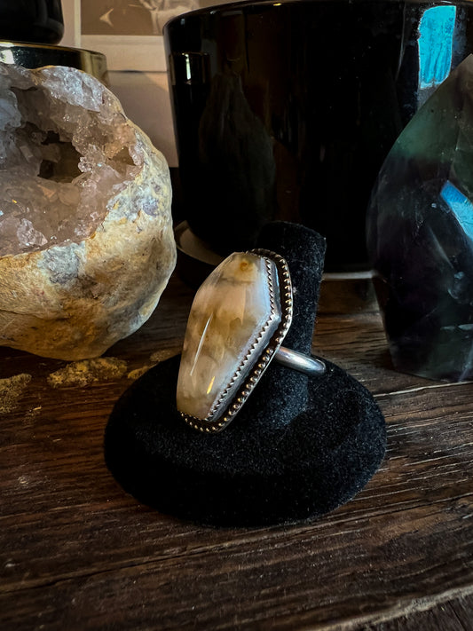 Coffin Cabochon Plum Agate Ring
